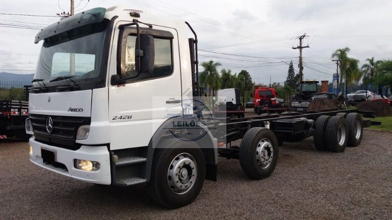 Mercedes Benz Atego 2428 -8X2 - 2009 - Chassi